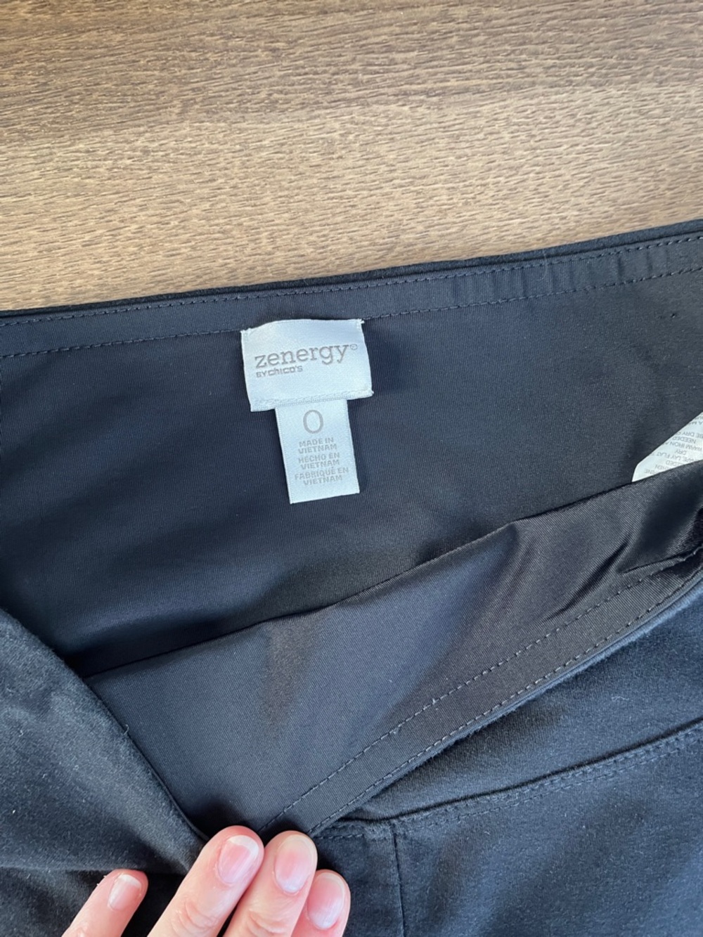Chico's Zenergy So Slimming Black Leggings - Size S - Picture 5 of 7